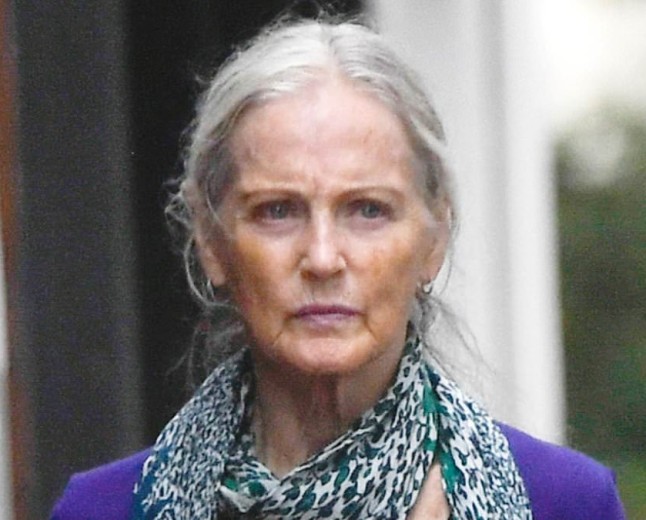 70s Vogue cover girl, 79, who played Robert De Niro's love interest in a Hollywood classic seen on rare outing... can you guess who?