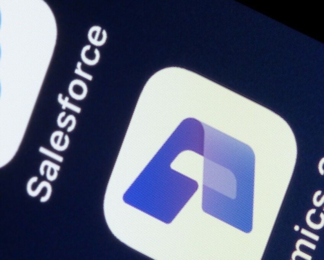 Microsoft goes after Salesforce and ERP users with AI-powered converter