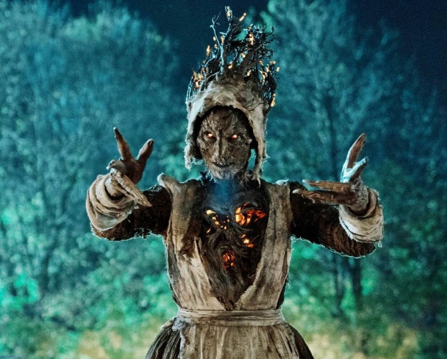 The Greatest 1 Hour Of Lovecraftian Horror Is In A 93% RT Netflix Gothic Masterpiece