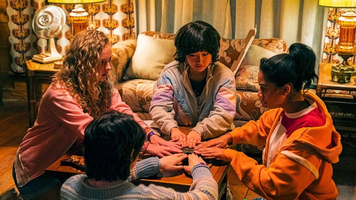5 Cozy Horror Books to Read This Fall That Are Perfect From Start to Finish