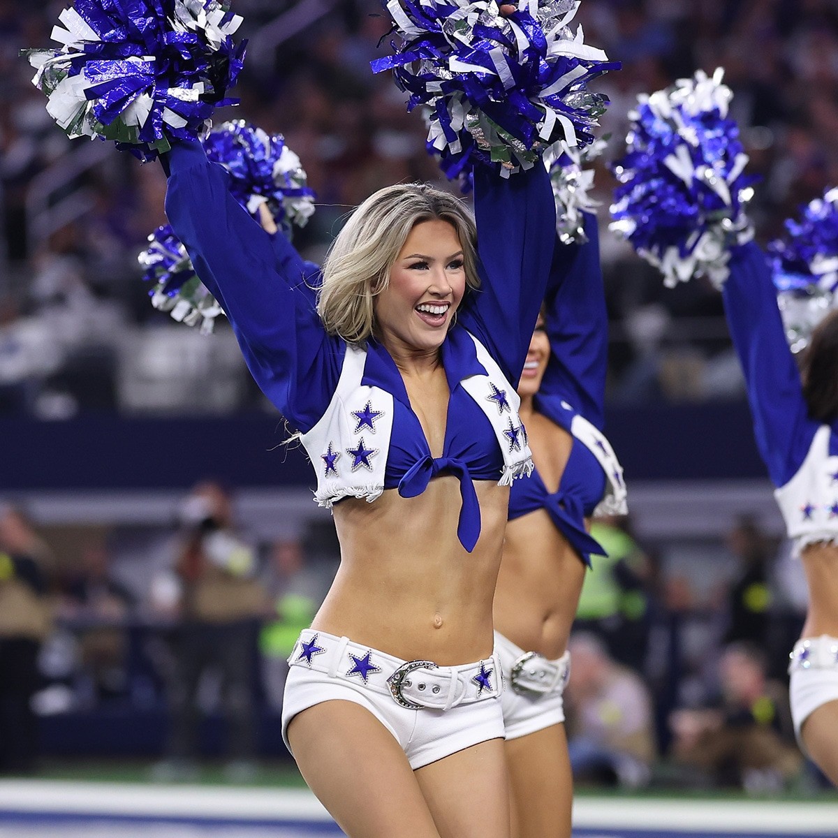 Dallas Cowboys Cheerleaders Sue My Chemical Romance Over Uniforms