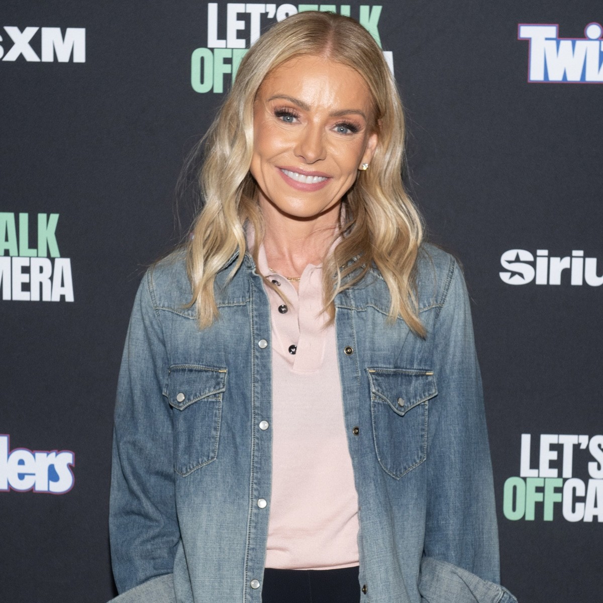 Kelly Ripa Reveals "Destination" Plans for Her Own Funeral