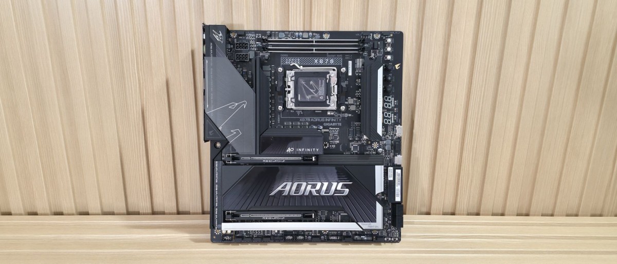 Gigabyte X870 Aorus Infinity Motherboard Review: limited-edition, designed for extreme overclocking, but pricey for X870