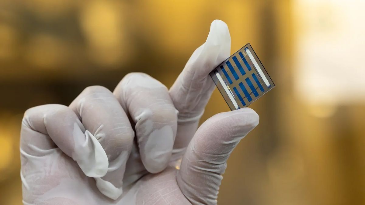 This new solar panel tech could take it past a significant threshold