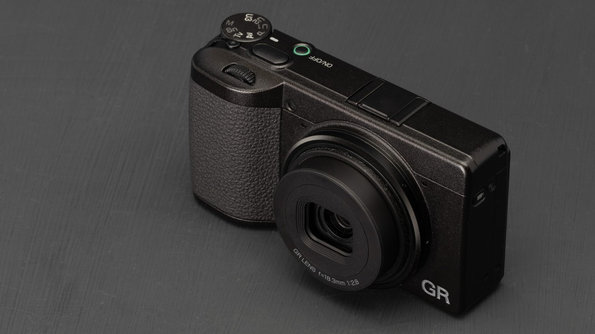 If you’ve been searching for a hard-to-get Ricoh GR IV, you may have a chance