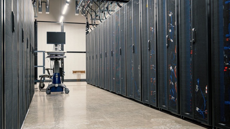 Former Trump and Obama advisers propose bipartisan data center rules