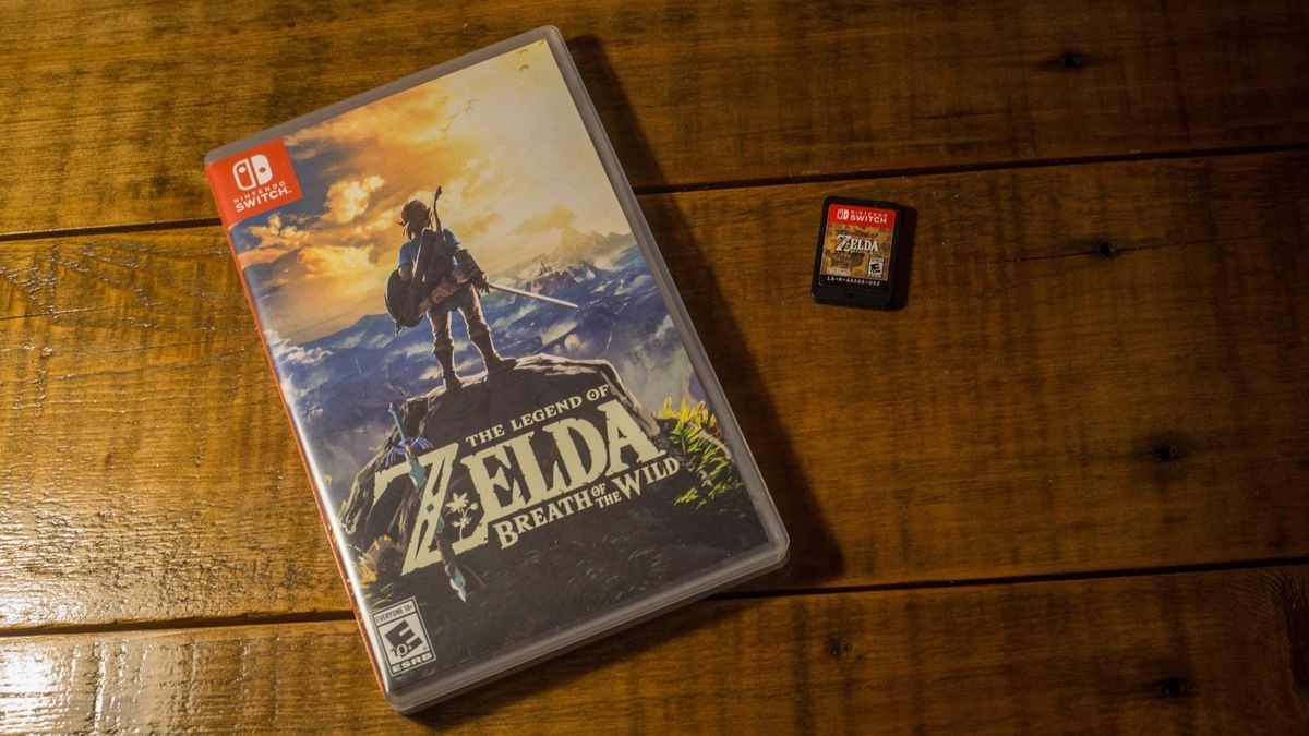 Nintendo stands by physical games as Sony embraces a digital-only future