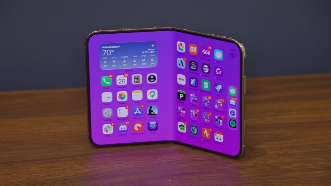 Apple iPhone Duo review: Two screens, two experiences, two thousand dollars