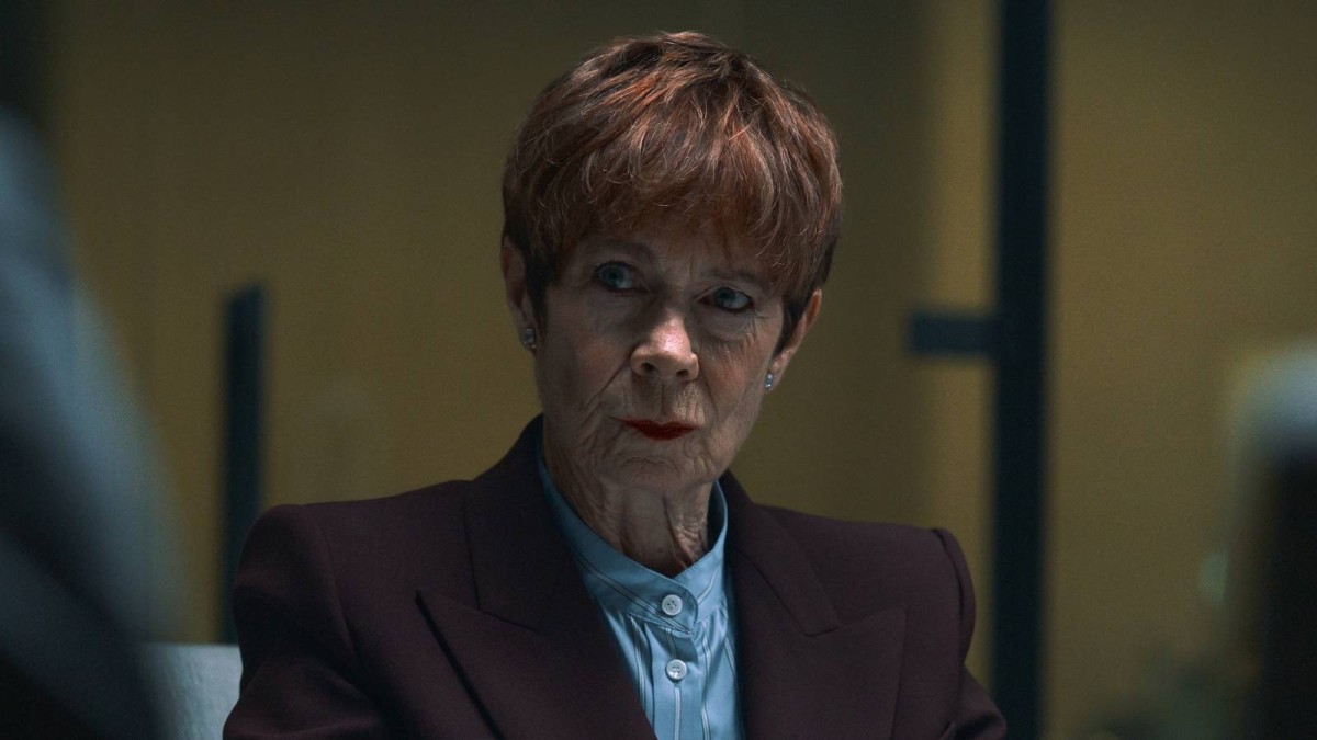 HBO's New #1 Drama Is Officially Switching Casts For Season 2