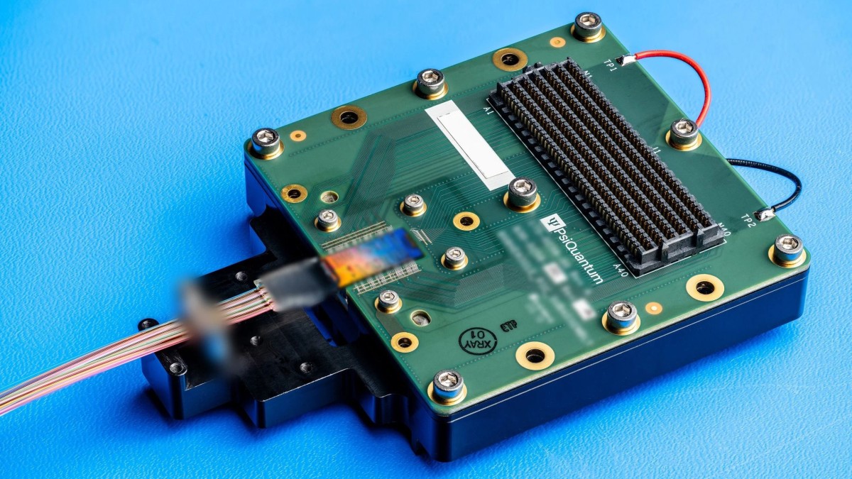 PsiQuantum turns its photonics know-how into an optical switch for supercharging AI data center GPU networks