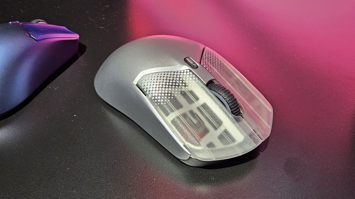 Former esports commentator builds his own custom mouse shell generator for 3D printing that doesn’t use AI