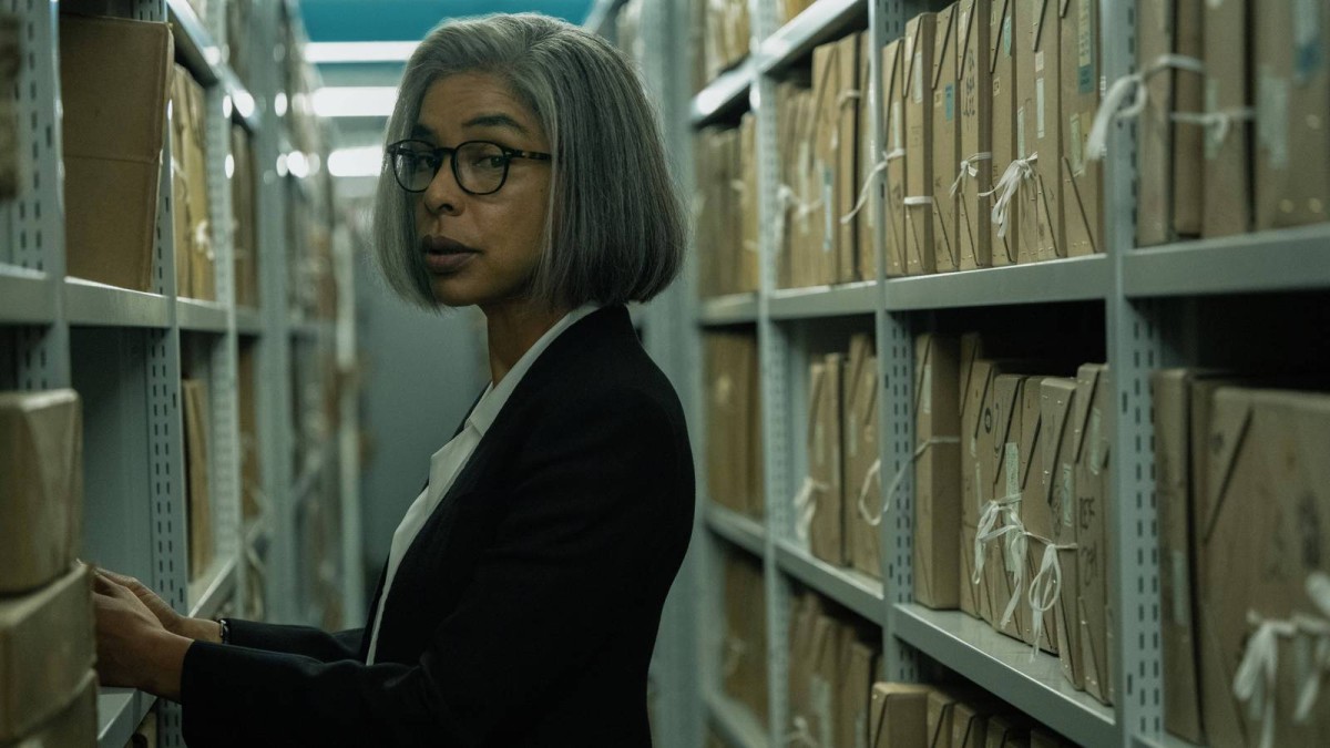 Apple TV's 36-Episode Thriller Series Shows Every Other Streaming Service How It's Done