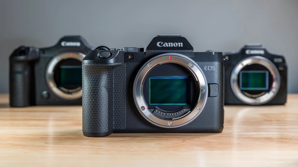 Is the $1,900 Canon EOS R8 Mark II Worth It Over the Original?