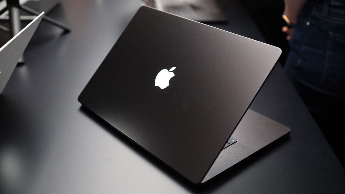 Here's the secret behind the return of the illuminated Apple logo on the back of the new touchscreen MacBook Pro