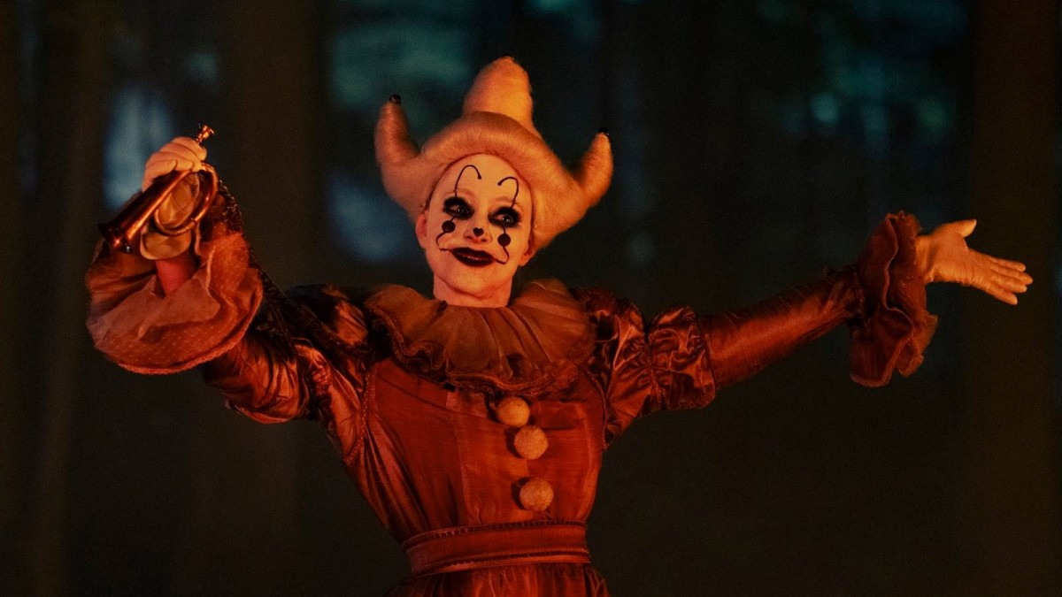 HBO’s It Prequel Introduces Stephen King’s 20-Billion-Year-Old Character With Surprising New Episode