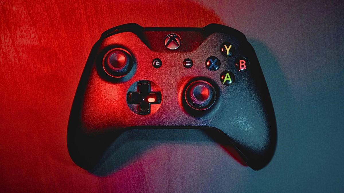 US Navy uses Xbox-style controllers to fire anti-drone lasers deployed on ships
