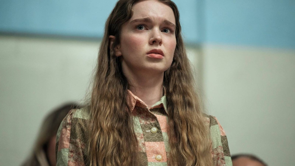 Forget Carrie, Mike Flanagan's 10-Part Horror Adaptation On Netflix Is His Real Masterpiece
