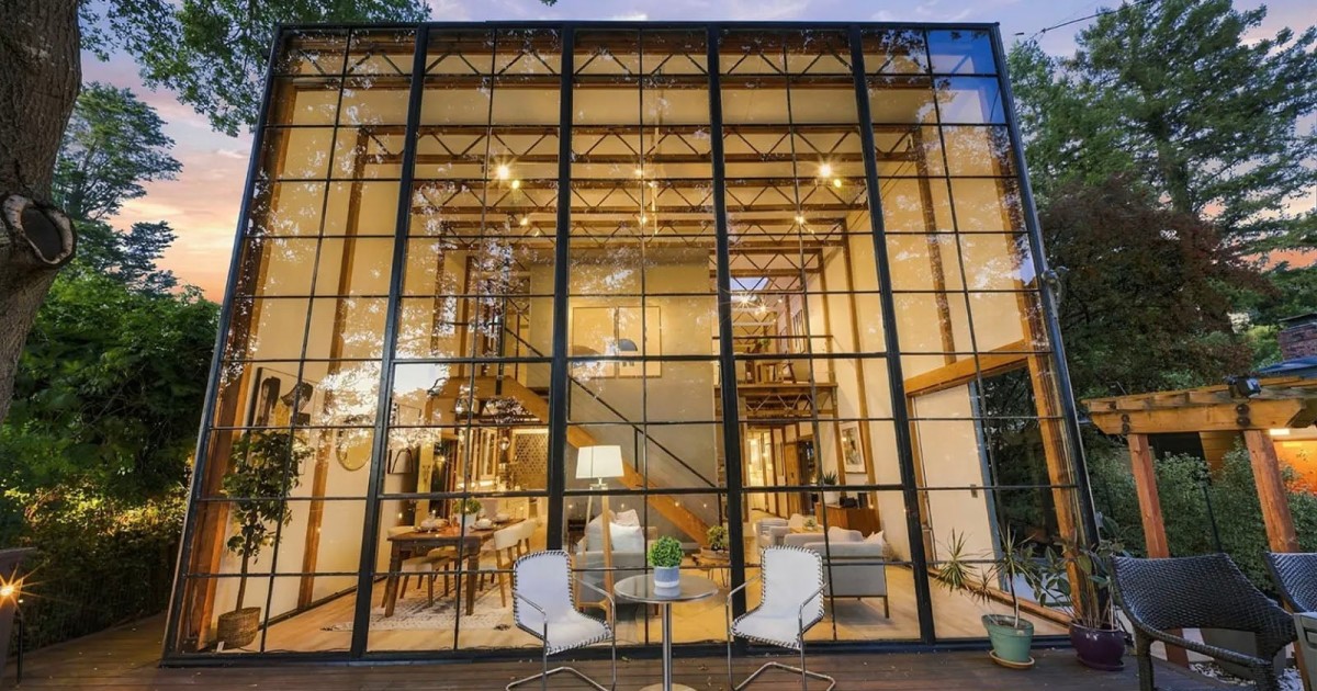 This Gorgeous Home Built for a Photographer Could Be Yours for $1 Million