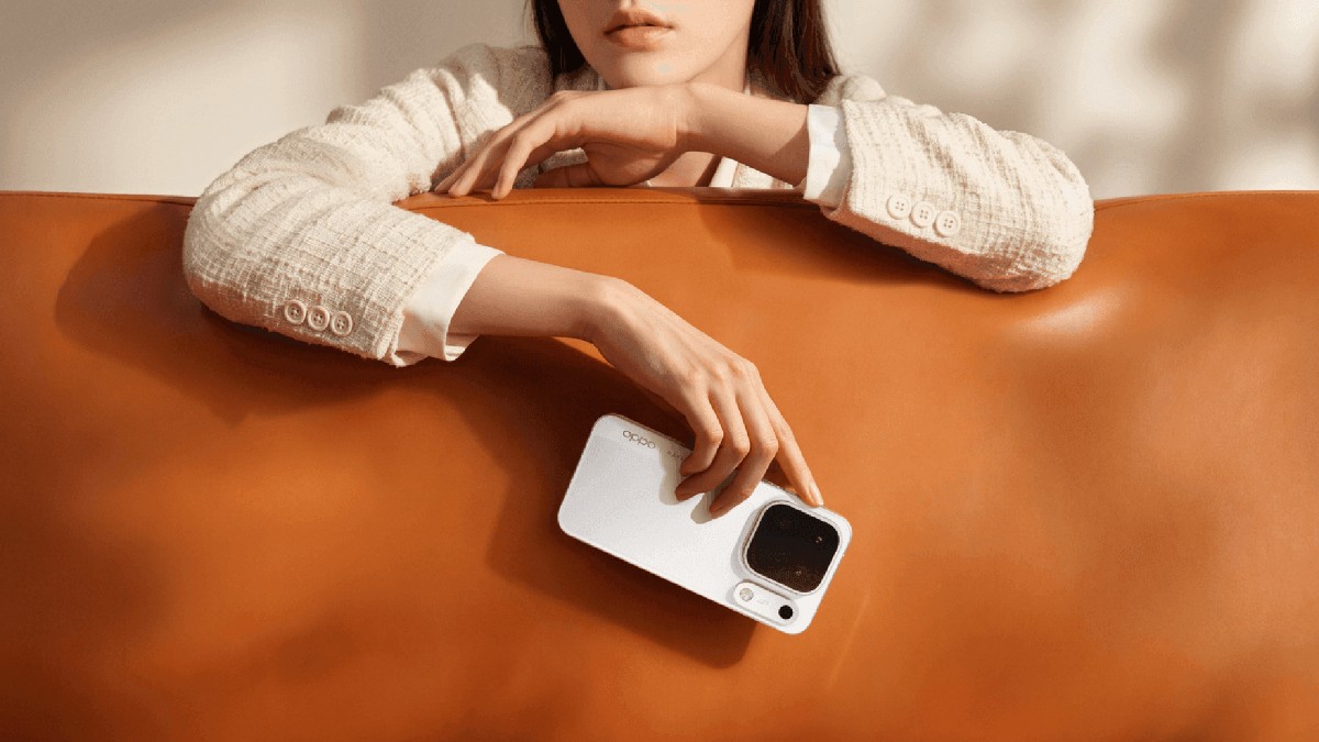 Oppo’s Find X10 Pro Max puts 200MP sensors behind all three rear cameras