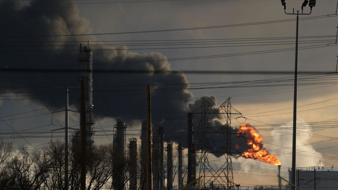 Internal files add to evidence of an ExxonMobil climate deception campaign