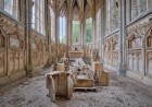 This community photographer shares the gear behind striking abandoned places in France and Italy