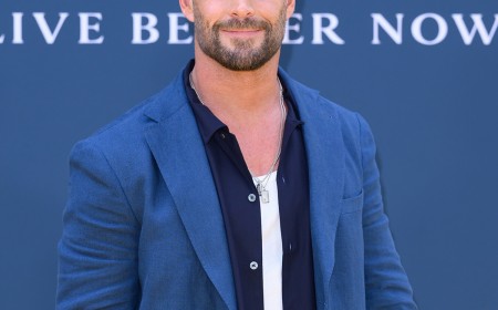 Chris Hemsworth Reveals “Savage” Daughter India, 14, Is a Rodeo Champ