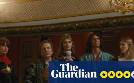 Comédie Française review – pre-show bedlam plays theatrical chaos for laughs