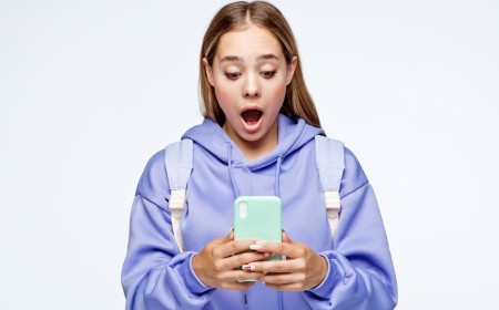 Woman loses 20 years of ‘digital memories’ after Meta deletes her accounts
