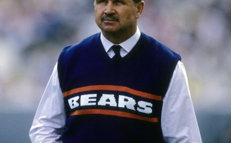 Mike Ditka, Former Chicago Bears Coach and Commentator, Dead at 86