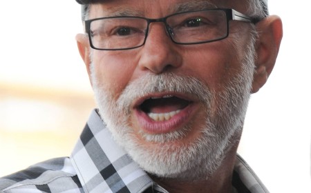 Televangelist Jim Bakker, Ex-Husband of Tammy Faye Bakker, Dead at 86