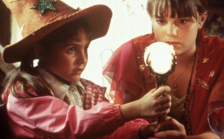 15 Spooky Secrets About the Halloweentown Franchise Revealed