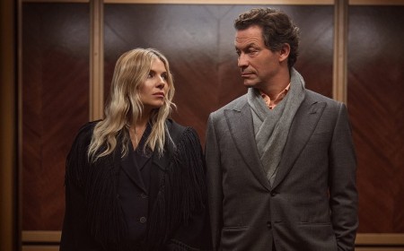 This red-blooded, rip-roaring battle of the sexes packs a delicious punch! CHRISTOPHER STEVENS gives Sienna Miller and Dominic West's War four stars