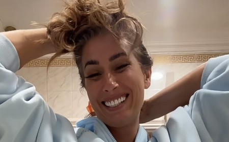 Stacey Solomon shows off the renovated orange bathroom at her new £2M Essex mansion as she upcycles garish sink, toilet and bath and jokes 'I'm ready for people to hate this!'