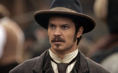 Timothy Olyphant's 97% RT Crime Series Deserves Credit For Blending The West Wing And Deadwood