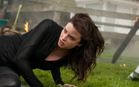 42-Episode ‘Cyberpunk Meets Time Travel’ Sci-Fi Series Deserves A 10/10 For Logic