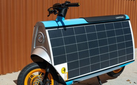 A First Ride With Lightfoot, a Solar-Powered Scooter