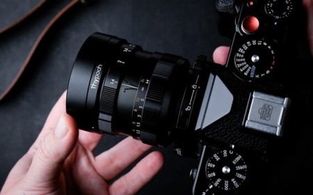 How Sharp Is the Thypoch Simera 75mm f/1.4 Wide Open?