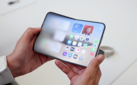 The iPhone Duo’s Unfolding Animation Is Giving Z Fold 8 Owners FOMO, but Not Me