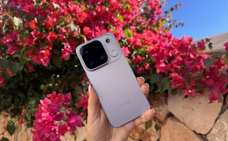 America, You Can’t Get This Powerhouse Phone. It’s a Shame