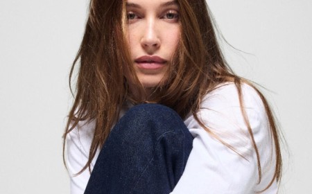 Gap Just Brought Back Hailey Bieber's Sold Out '90s Jeans
