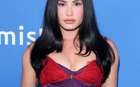 Demi Lovato Briefly Hospitalized Over Allergic Reaction