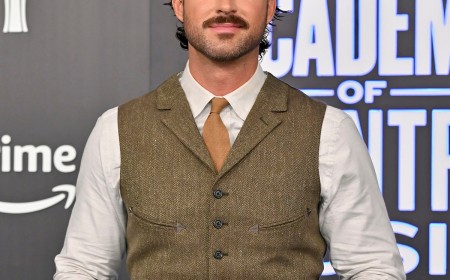 Country Star Riley Green Shares Surprising Dating Life Update