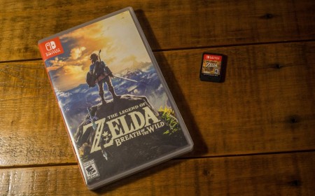 Nintendo stands by physical games as Sony embraces a digital-only future