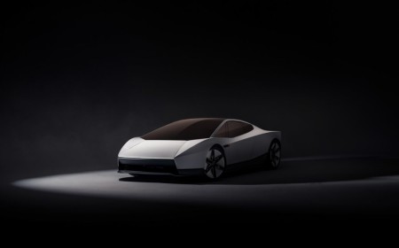 Tesla turns to 50-year-old stunt technology as it tries to Roadster again