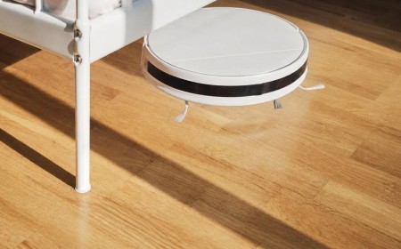 This On-Sale Robot Vacuum Will Pick up All the Hair You Shed