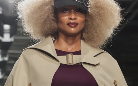 Ciara Flaunts Baby Bump While Rocking the Runway at Paris Fashion Week