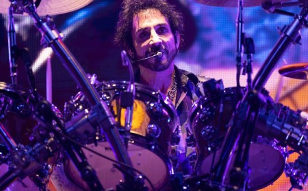Journey Drummer Deen Castronovo Suffers Medical Emergency During Show