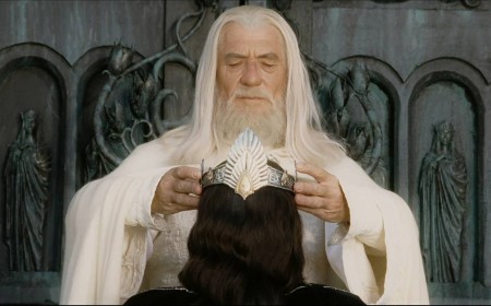 Lord of the Rings’ New Aragorn Actor Officially Opens up on Role’s Immense Pressure