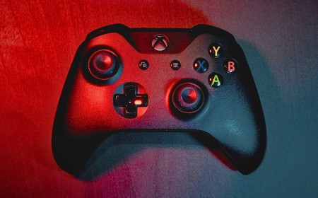 US Navy uses Xbox-style controllers to fire anti-drone lasers deployed on ships