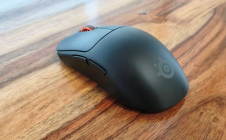 SteelSeries Sensei Pro review: clever battery management meets high performance